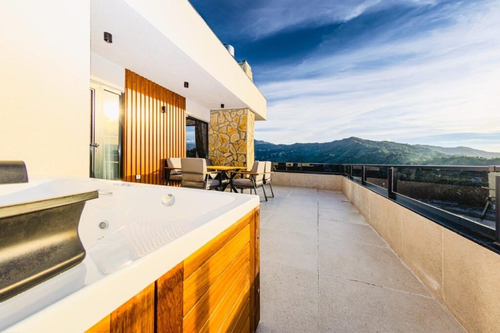 أجمل اكواخ ايدر على النهر بإطلالة جبلية – دليل 2026 33 Bohemi Villa Bungalov