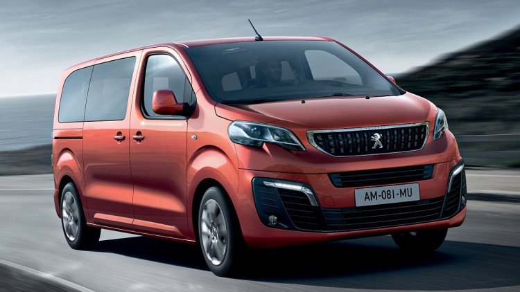 Peugeot Traveller للإيجار في طرابزون
