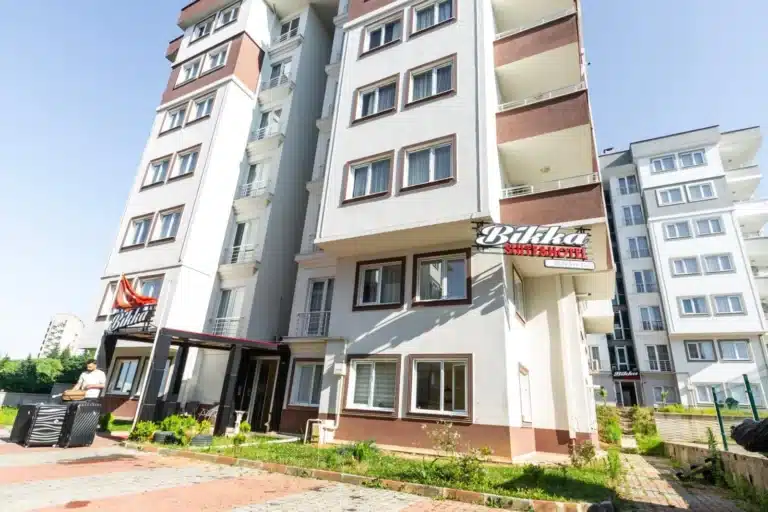 واجهة مبنى Bikka Suite & Otel في حي الجامعة طرابزون