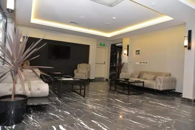 منطقة الجلوس في غاردينيا سويت