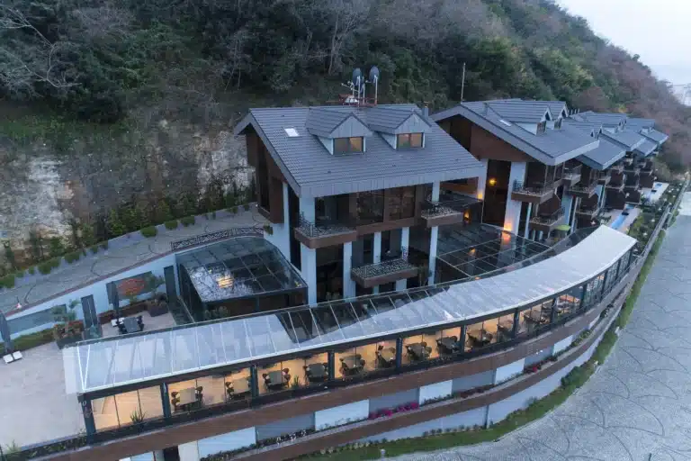 فندق بيرلس فيلاز طرابزون Peerless Villas | الموقع والإطلالة والغرف — صورة 7 من غرف الفندق أو مرافقه